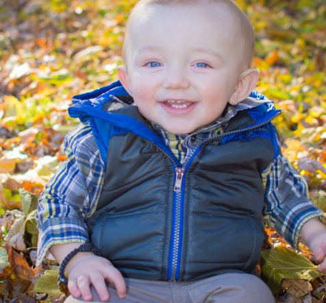 Outdoor Fall Kids Portraits Pictures